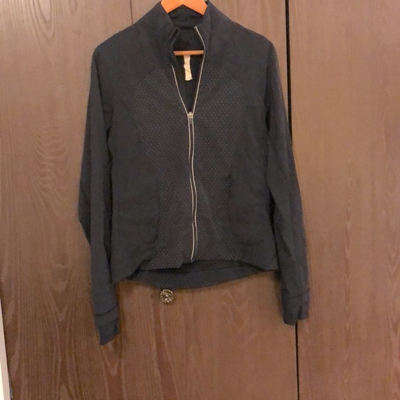 lululemon athletica Jackets & Blazers - LULULEMON BLACK LIGHTWEIGHT MESH LINED WOMEN’S JACKET SIZE 8 BACK REFLECT #058
